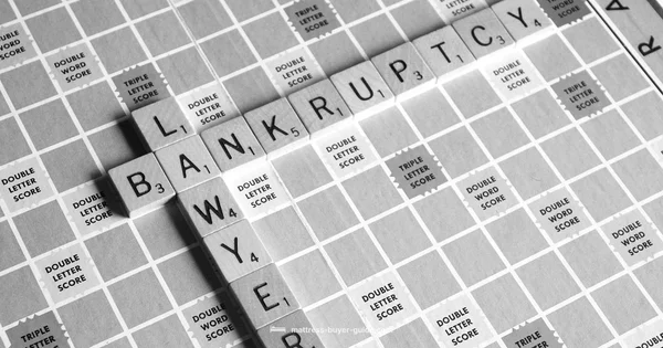 Retail Distress Insight - Mattress Buyer Guide