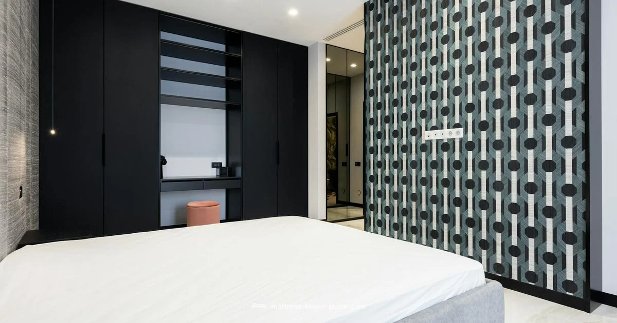 Simmons Black Review - Mattress Buyer Guide