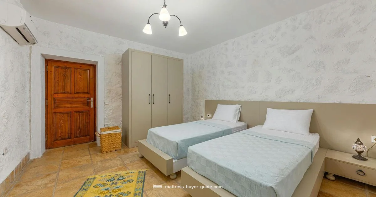 Rollaway Bed Guide - Mattress Buyer Guide